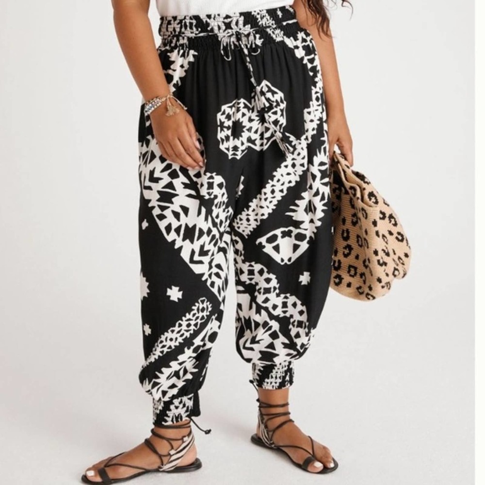 Anthropologie Black and White Patterned Pants